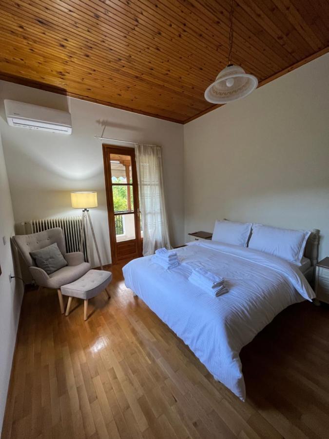 Lemon Tree House Villa เลโอนีดีออน ภายนอก รูปภาพ
